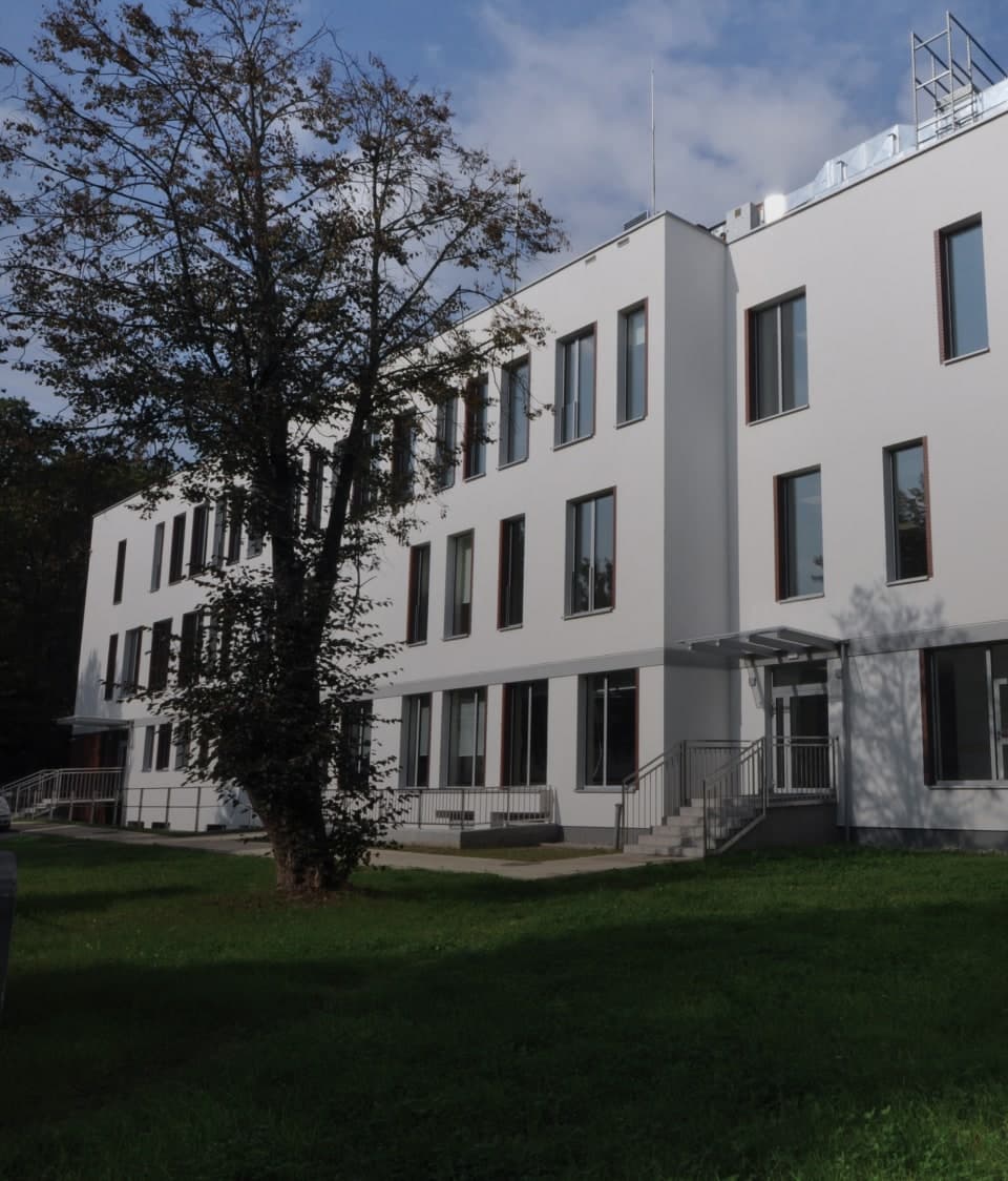 Budynek wielofunkcyjny na terenie Instytutu Kardiologii w Warszawie w formule "zaprojektuj i wybuduj"